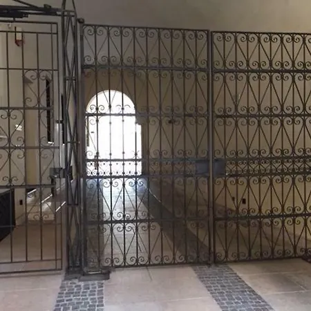 Palazzo Guerrieri Da Fermo Apartment Mantua